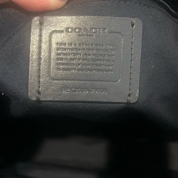 Coach Vibrant Green Leather Tote - Picture 5 of 16